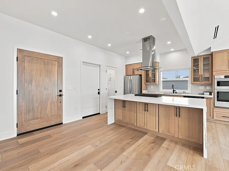 17511 Leafwood Ln — Photo 6