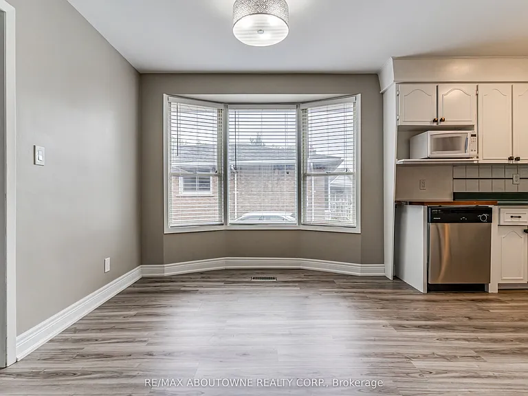 19 Friars Ct — Photo 13