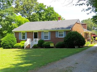 1432 W Harrison St, Reidsville, NC 27320