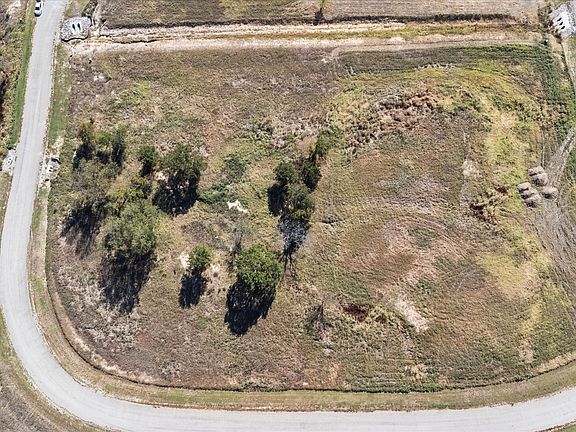 5th image of 2235 Sundance Rd