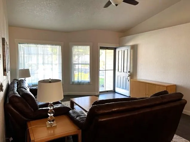 1457 S Michigan Ln — Photo 3