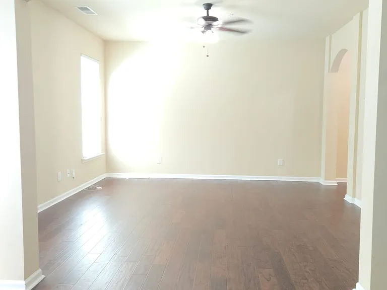 3524 Castleberry Village Cir — Photo 18