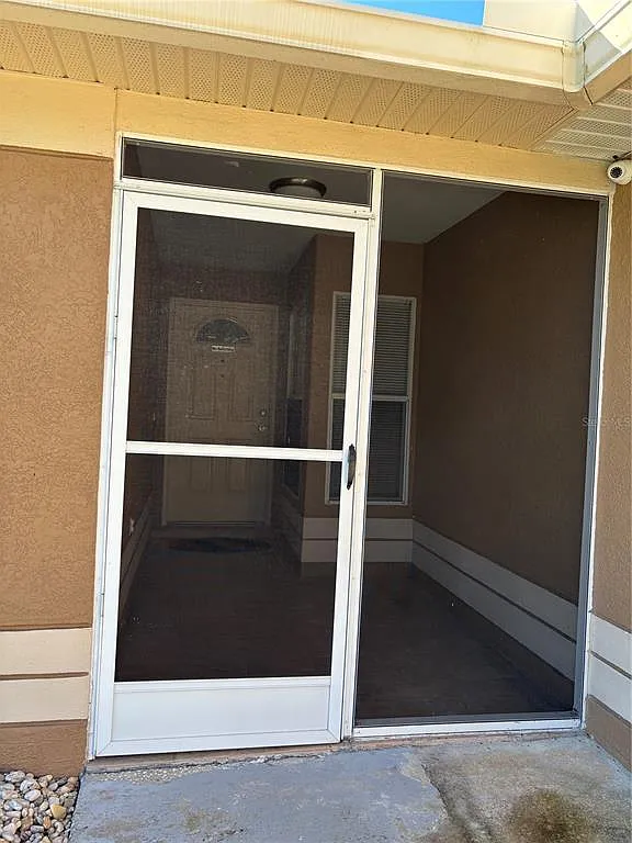 4 bed, 2.0 bath, 1507 sqft, $2,395 — Photo 2
