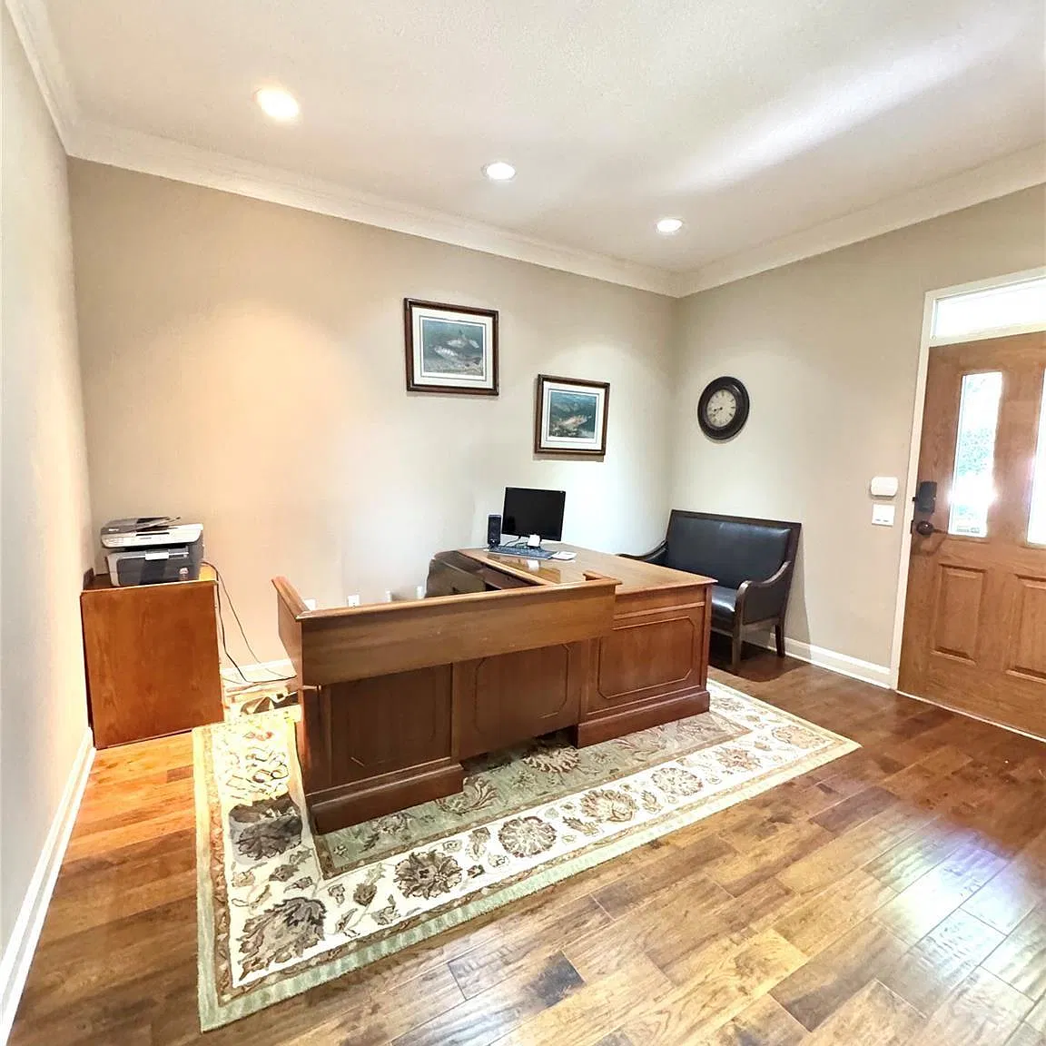 3 bed, 765 sqft, $1,600 — Photo 1