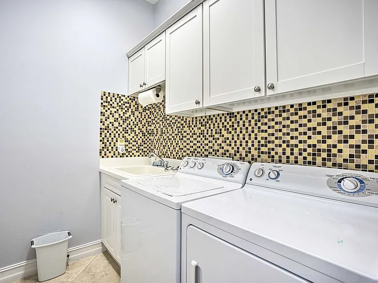 Laundry Room Cabinet
