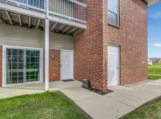 6672 102nd St #3-11, Pleasant Prairie, WI 53158