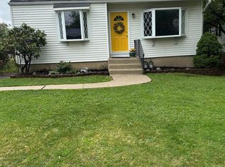 1809 Lukens Ave, Willow Grove, PA 19090