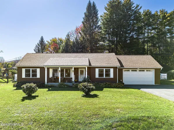 25 Raymond Dr, Dalton, MA 01226