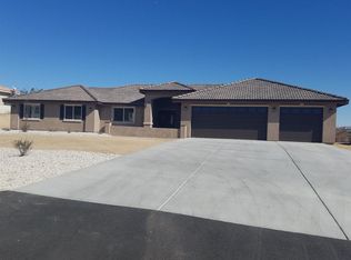 21611 Pine Ridge Ave, Apple Valley, CA 92307
