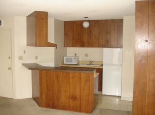 1975 Parsons St APT 11, Costa Mesa, CA 92627