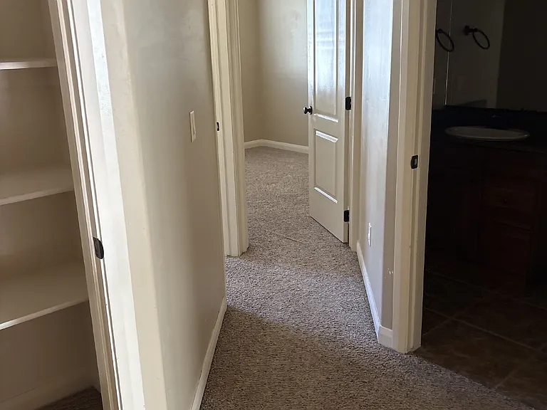 340 W 1425 N #103 — Photo 27