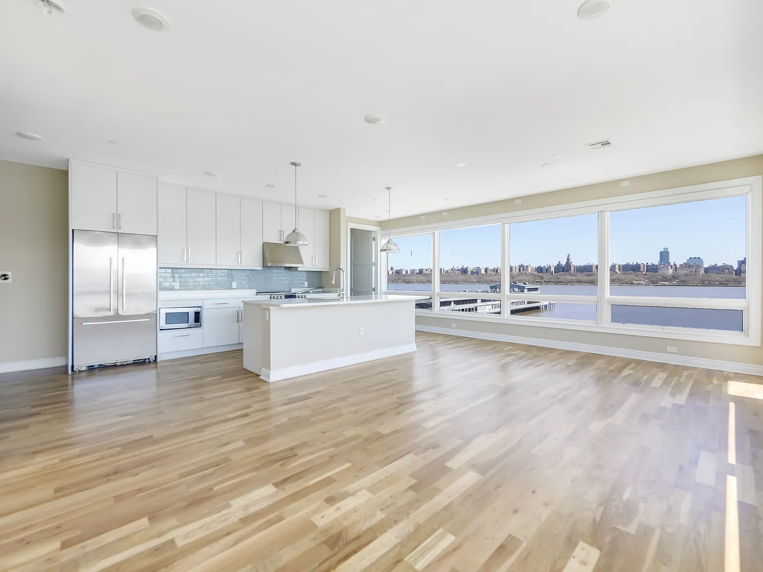 2 bed, 1246 sqft, $6,500 — Photo 2