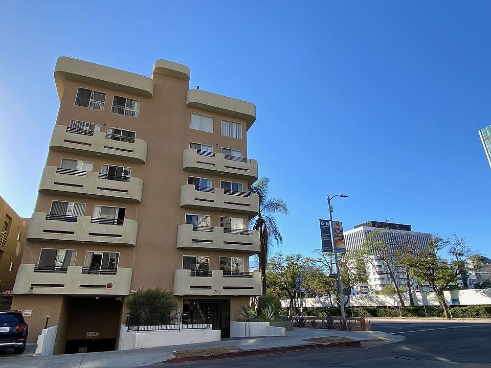 1st image of 701 S Kingsley Dr APT 204