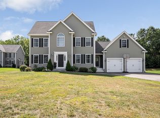 3 Rileys Way, Pepperell, MA 01463