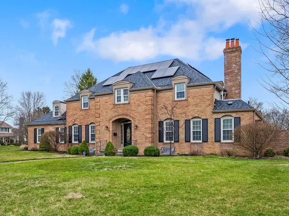 4162 Squires Ln, Upper Arlington, OH 43220