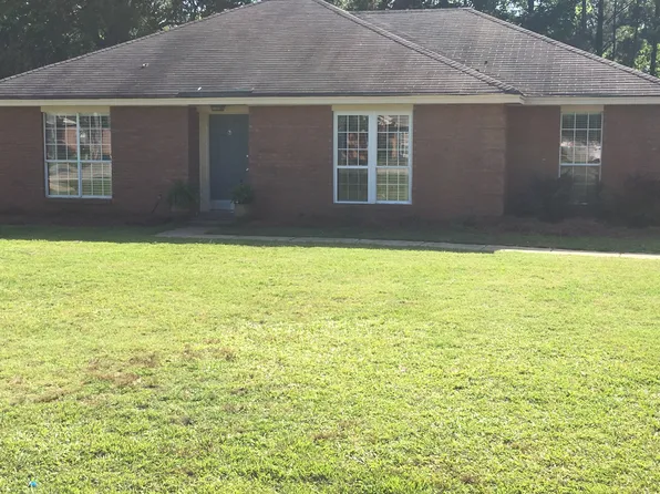 425 Saddlewood Dr, Pike Road, AL 36064