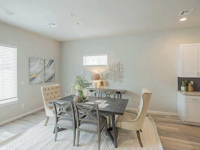 Oak Hill Townhomes: Now Offering First Month FREE! — Photo 37