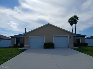 1022 NE 8th Pl, Cape Coral, FL 33909