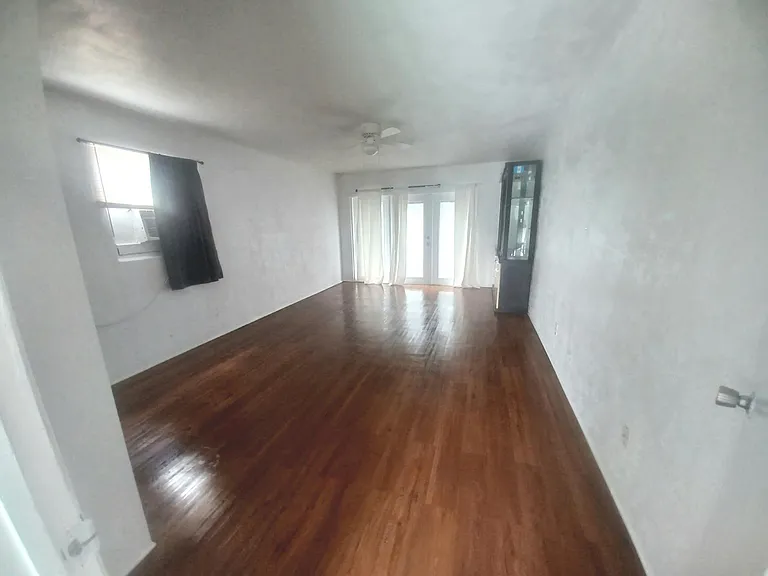 33 S Lincoln Ave — Photo 24