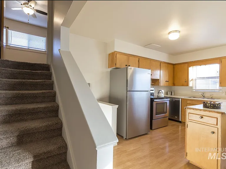 4316 W Albion St #1 — Photo 4