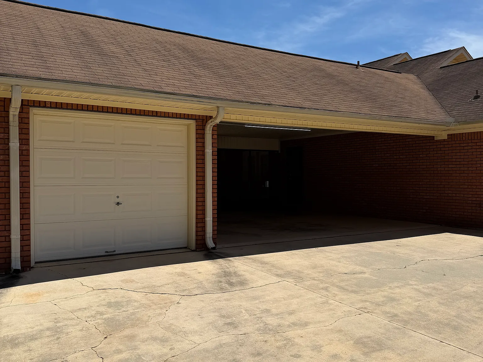 3 bed, 2.5 bath, 2178 sqft, $2,250 — Photo 4