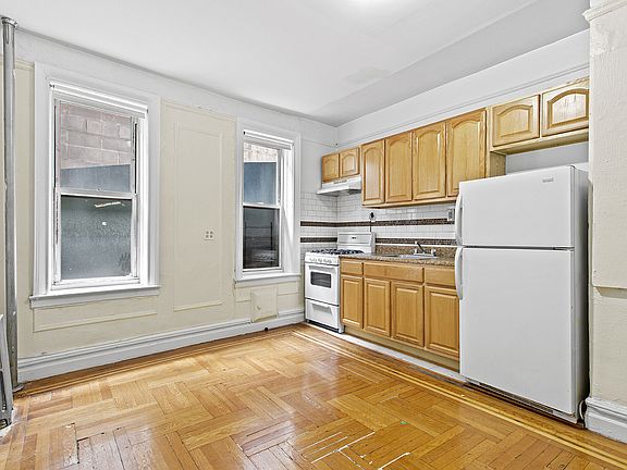 4th image of 4582 Manhattan College Pkwy APT 1D