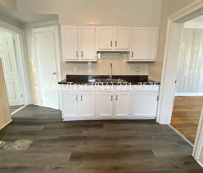 80 Linden St — Photo 3