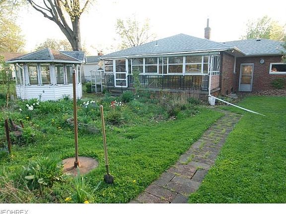 2nd image of 4313 Carr Pl