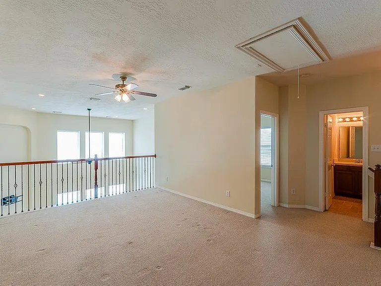 5007 Jade Cove Ct — Photo 22