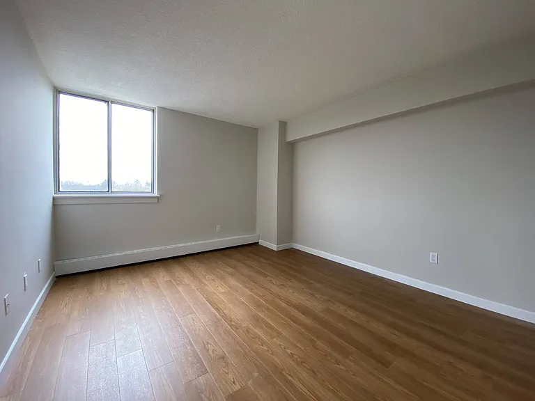 2199 Walker Ave — Photo 14