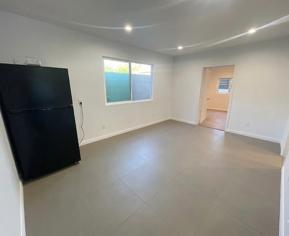 1 bed, 500 sqft, $1,990 — Photo 4