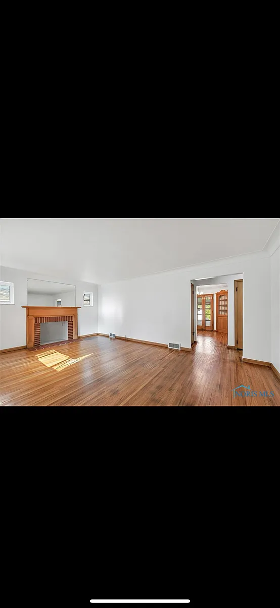 Building Photo - 3444 Saint Bernard Dr
