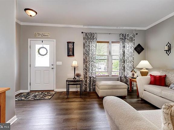 5th image of 7335 Lake Willow Ct