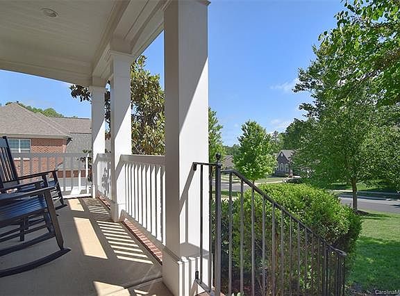 3rd image of 9521 Minnie Lemmond Ln