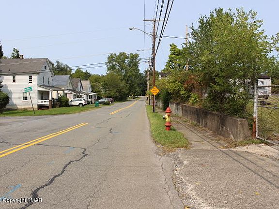 3rd image of 151 King St
