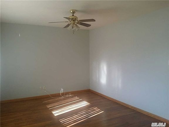 3rd image of 159 Grand Blvd