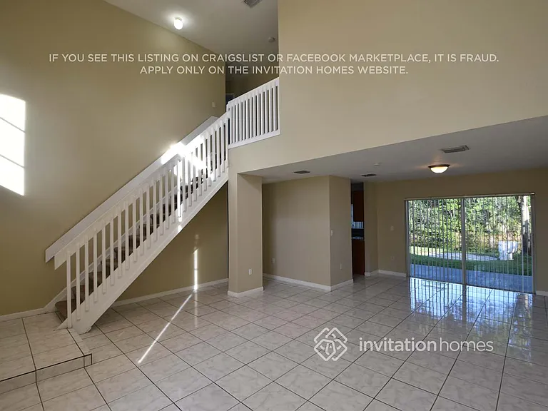 15813 SW 79th St — Photo 3