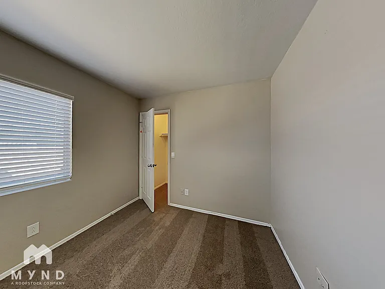 12105 W Flores Dr — Photo 15