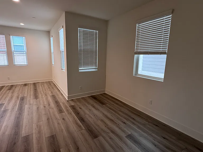 10602 Hud Ct — Photo 14