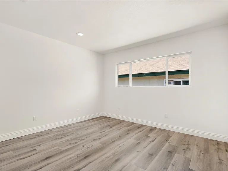 19237 Bryant St #9 — Photo 13
