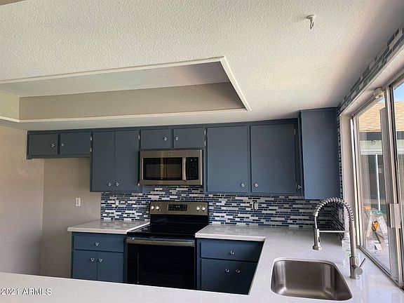 5th image of 15209 N 23rd Ln