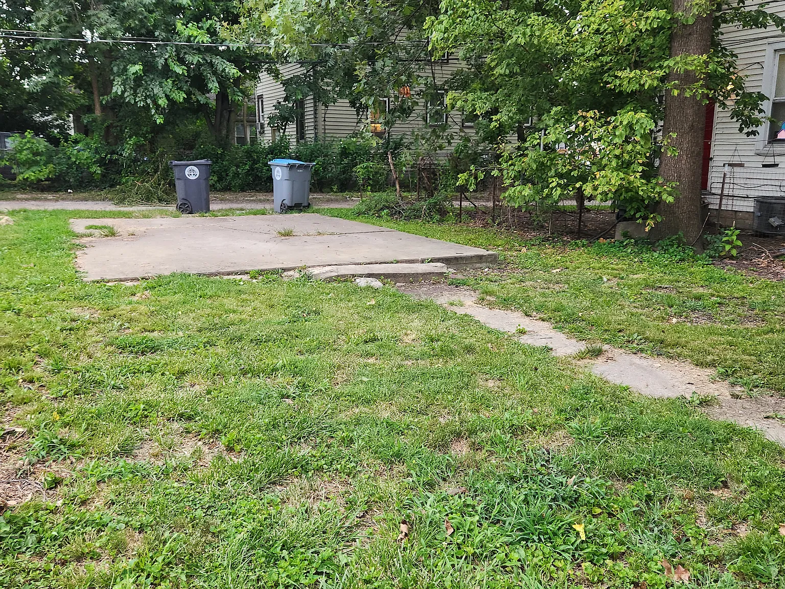 2 bed, 1031 sqft, $1,155 — Photo 2