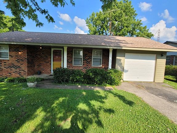 2nd image of 428 Coombs Dr