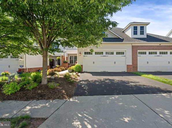 44367 Oakmont Manor Sq, Ashburn, VA 20147