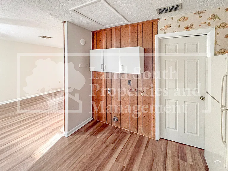 708 Boyd Ct — Photo 5