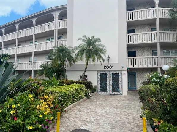 2001 Granada Drive #E4, Coconut Creek, FL 33066