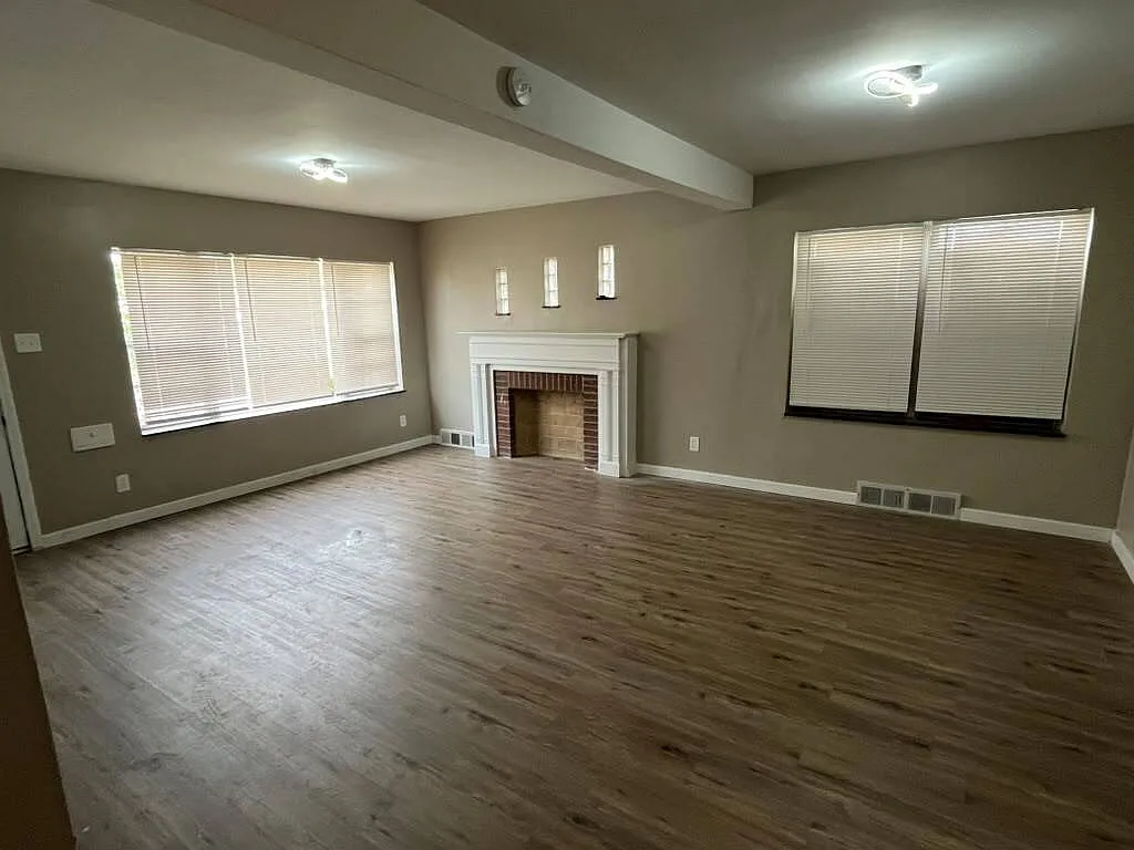 2 bed, 1.0 bath, 960 sqft, $1,095 — Photo 4