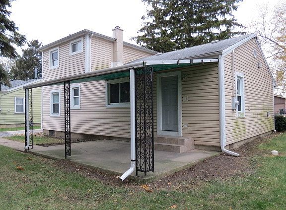 4th image of this home