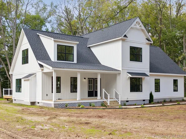 5661 Fairfield Ln, Hayes, VA 23072