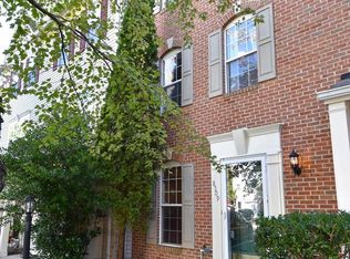 8509 Coronation Ln, Bristow, VA 20136